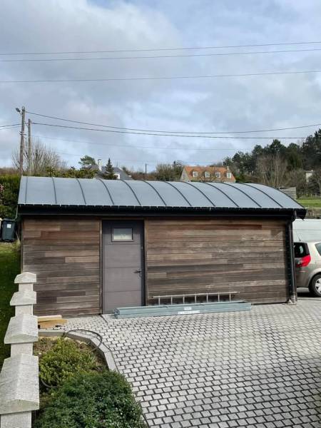 Artisan couvreur pour la rénovation d'une toiture en zinc près de Rouen 76